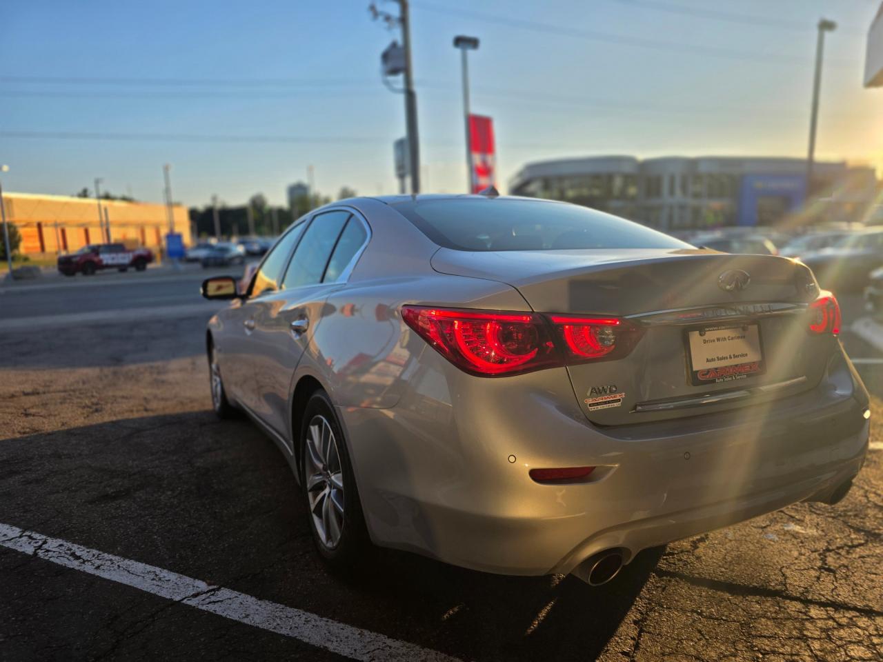 2015 Infiniti Q50 Accident Free | Sunroof | Leather Seats Photo2