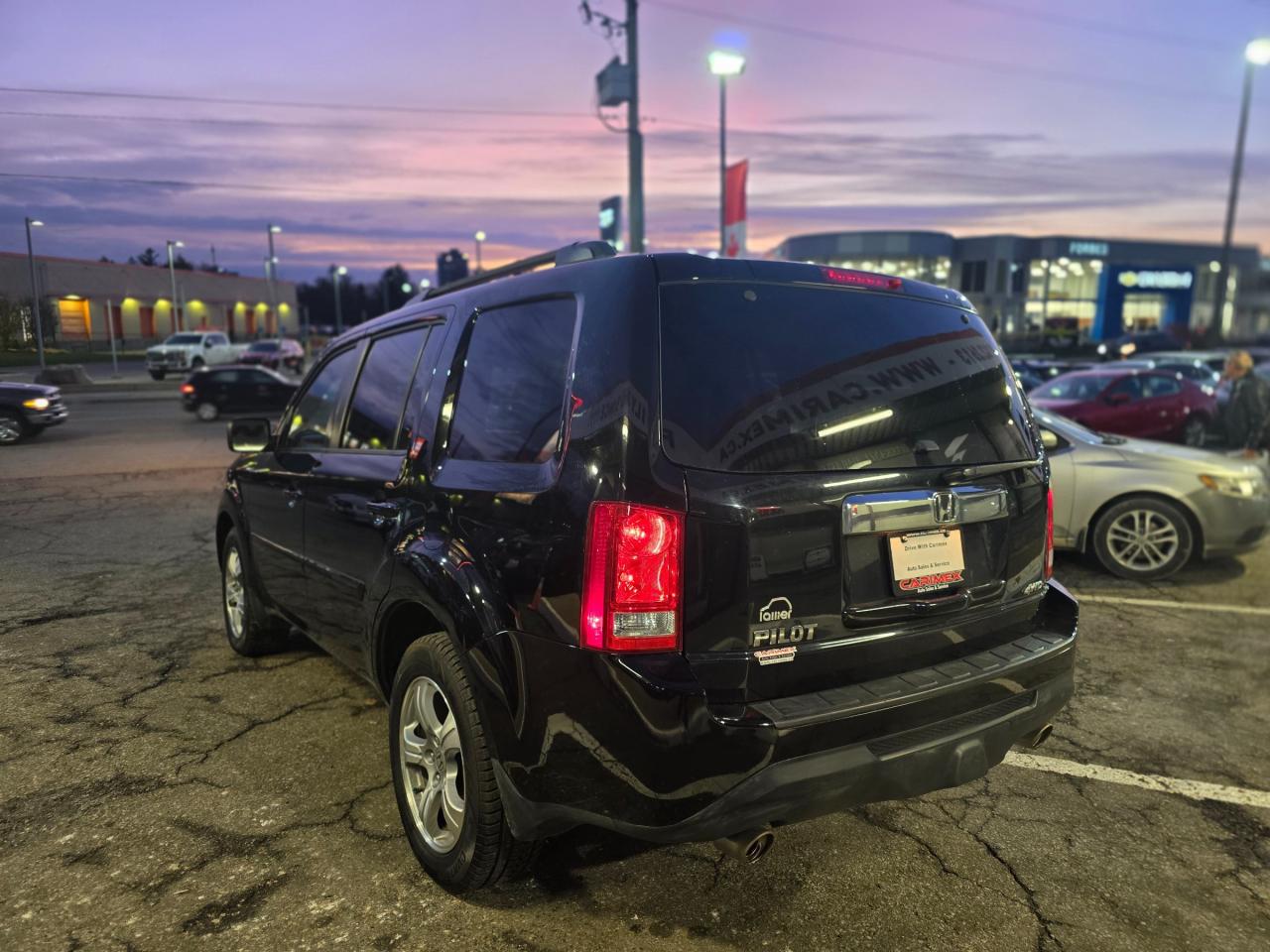 2013 Honda Pilot EX-L 8 Passenger | Leather | Sunroof | Backup Camera | Heated Seats Photo