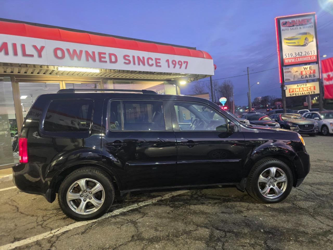 2013 Honda Pilot EX-L 8 Passenger | Leather | Sunroof | Backup Camera | Heated Seats Photo