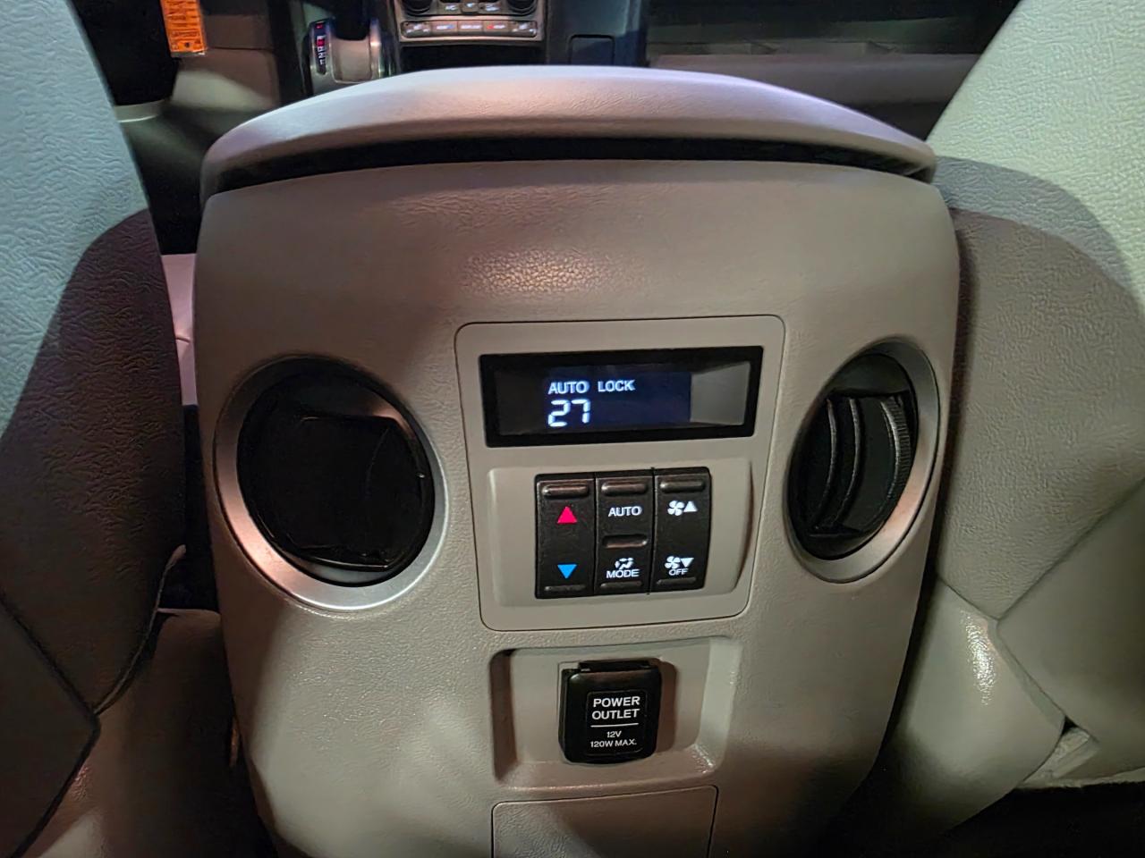 2013 Honda Pilot EX-L 8 Passenger | Leather | Sunroof | Backup Camera | Heated Seats Photo