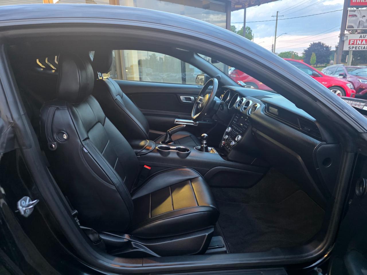 2018 Ford Mustang EcoBoost MANUAL | LOW KMS | ACCIDENT FREE Photo