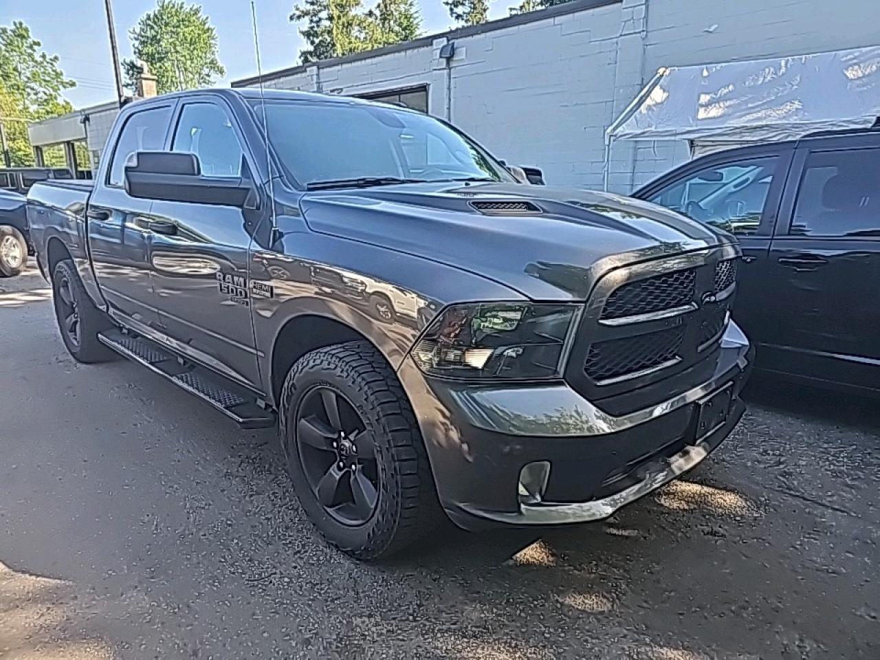 Used 2022 RAM 1500 Classic TRADESMAN for sale in New Hamburg, ON