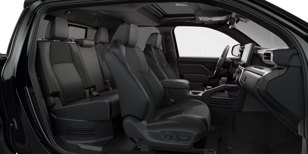 2025 Toyota Tacoma Hybrid Limited Photo