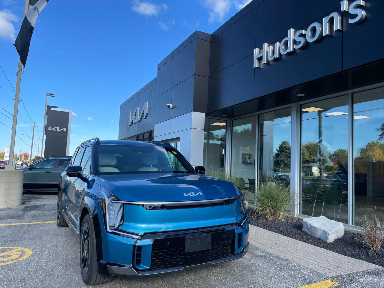 2026 Kia EV9 Land w/GT-Line Photo1