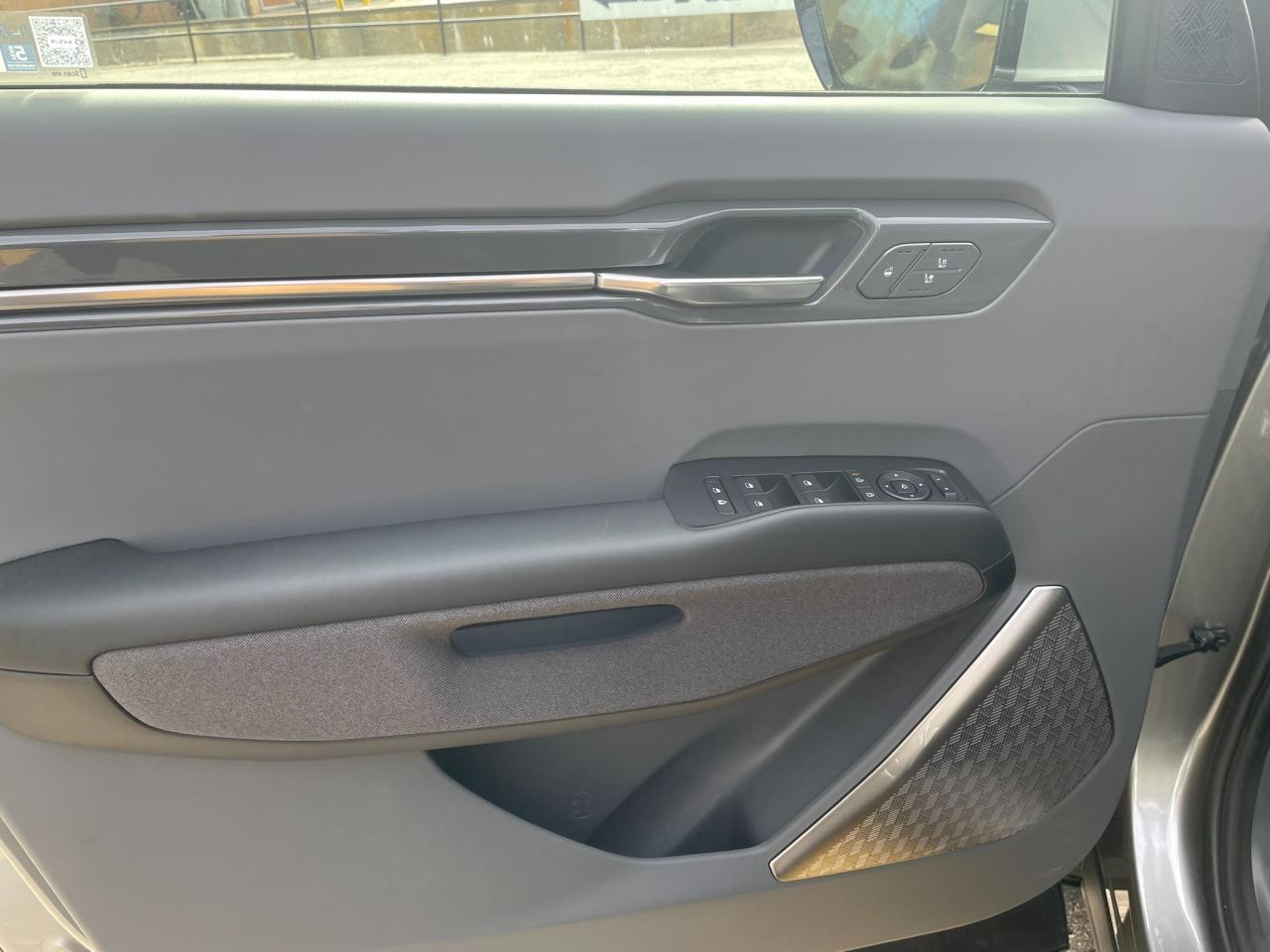 2026 Kia EV9 LAND W/PLUS PACKAGE Photo