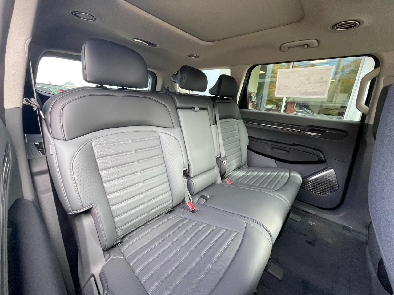 2026 Kia EV9 LAND W/PLUS PACKAGE Photo