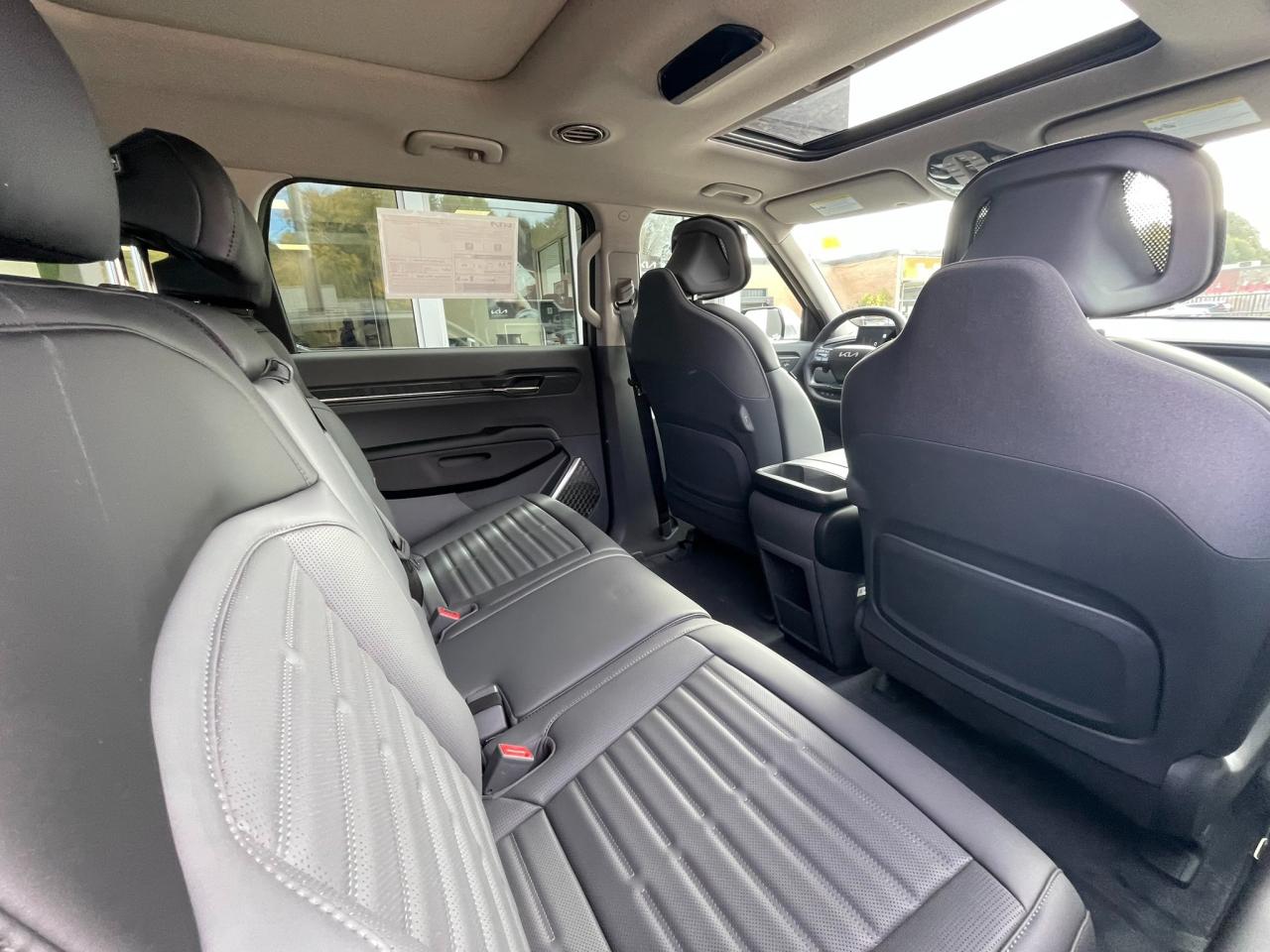 2026 Kia EV9 LAND W/PLUS PACKAGE Photo