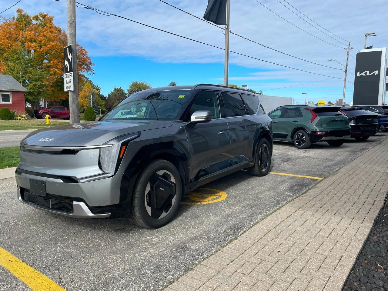 2026 Kia EV9 Land w/Plus Package AWD Photo