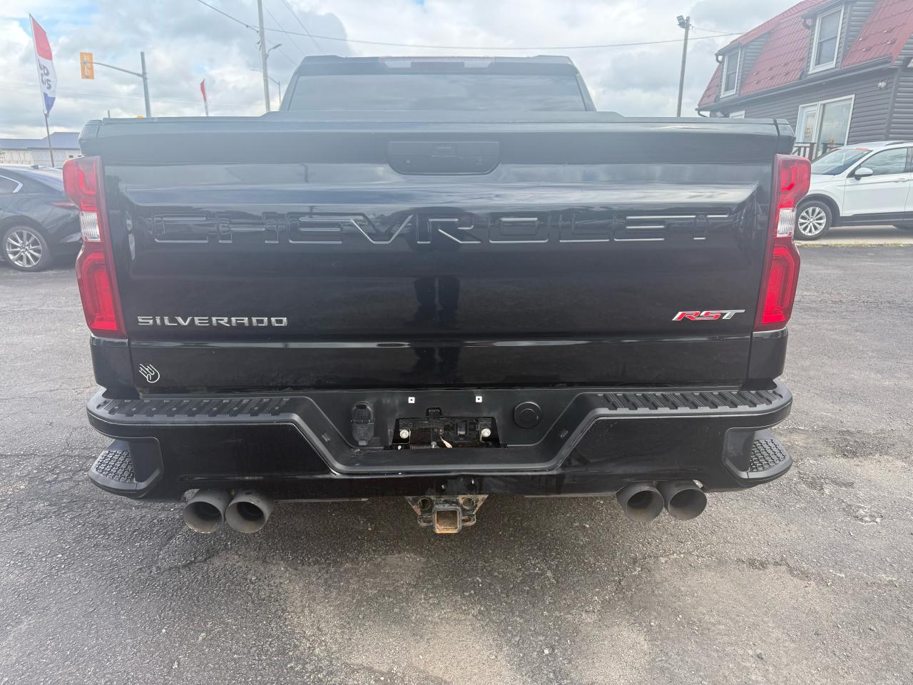 2021 Chevrolet Silverado 1500 RST Photo4