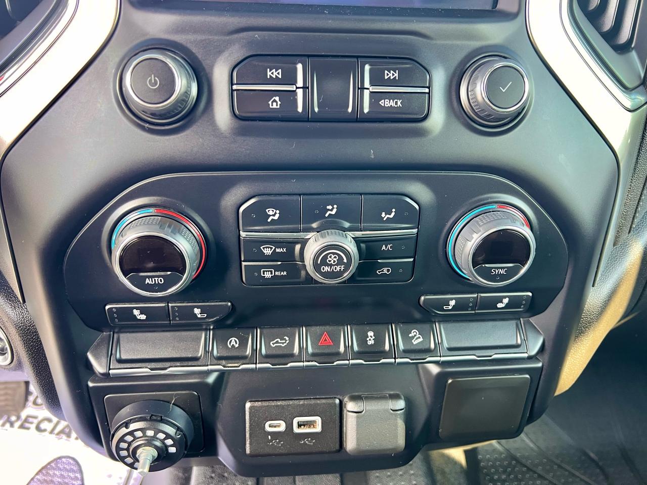 2021 Chevrolet Silverado 1500 RST Photo