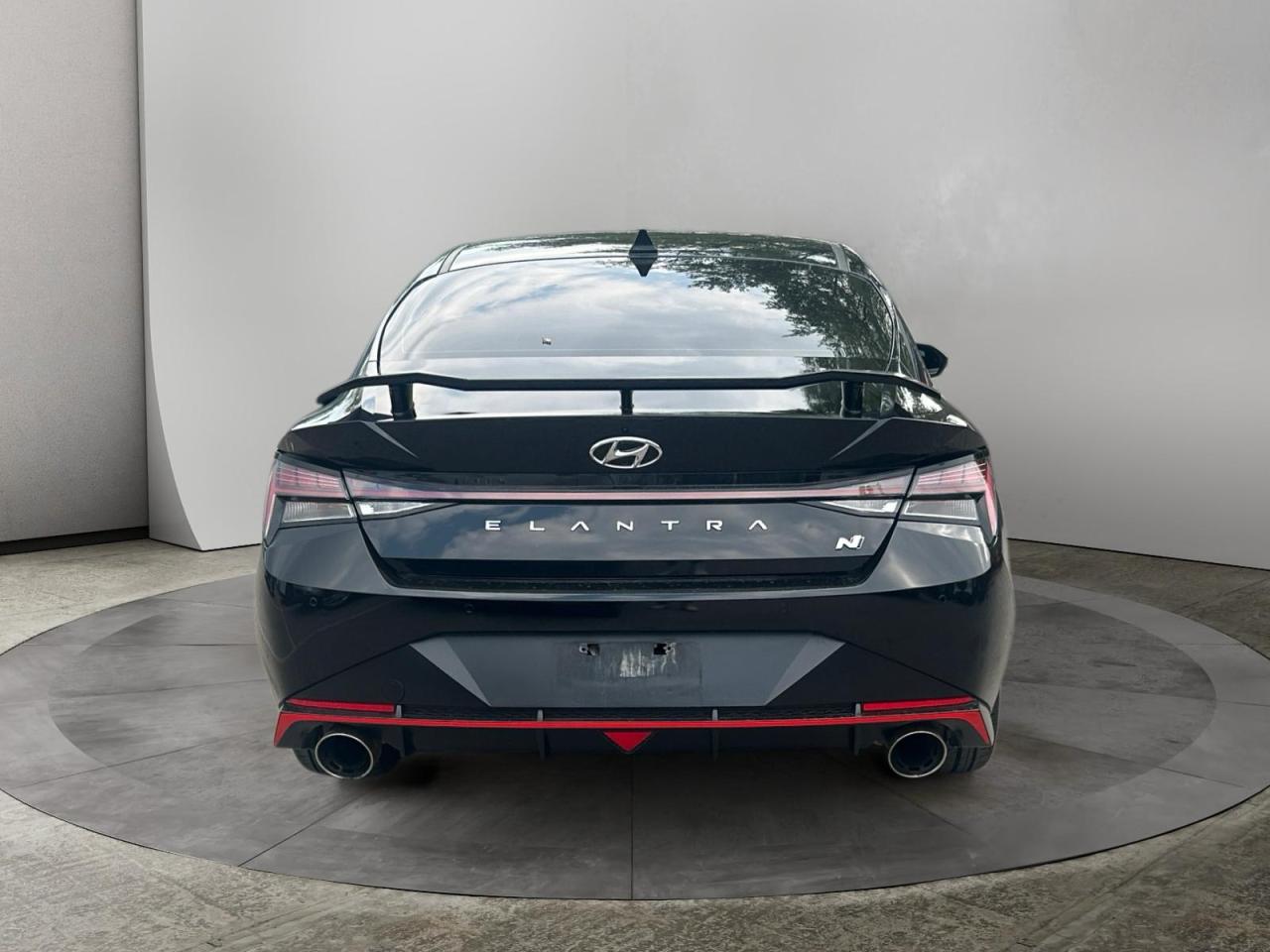 2023 Hyundai Elantra N Photo3
