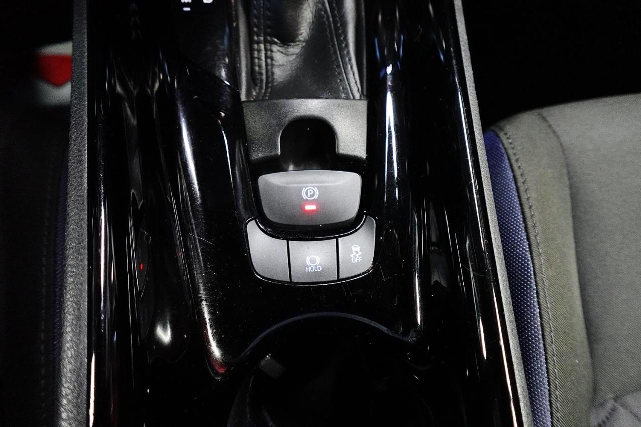 2021 Toyota C-HR XLE Premium- No Accident, Dealer Maintain, 1 Owner - Photo #25