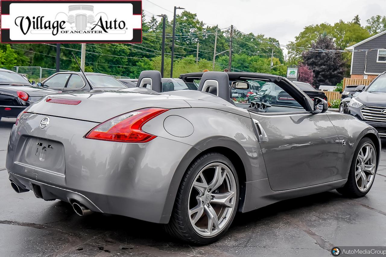 2010 Nissan 370Z 2dr Roadster Manual Touring - Photo #4
