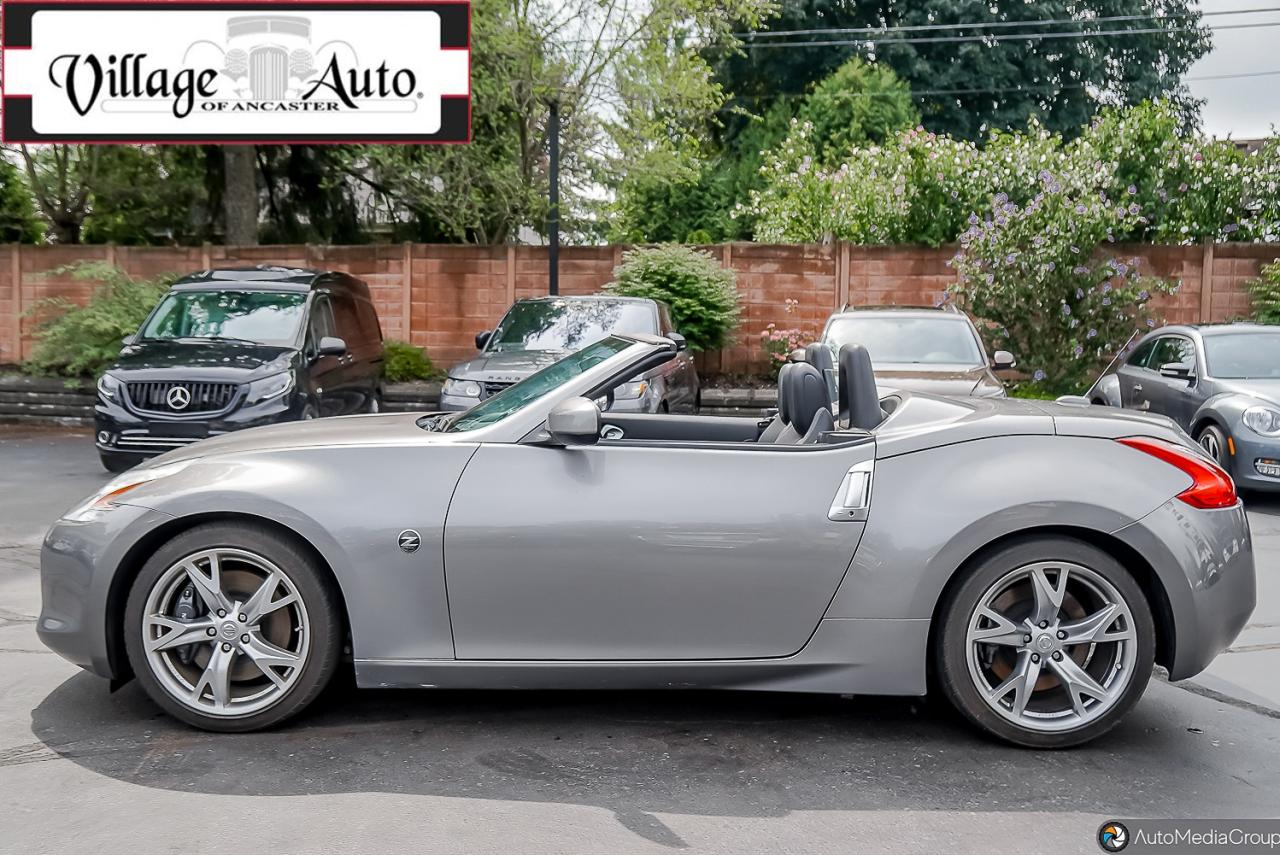 2010 Nissan 370Z 2dr Roadster Manual Touring - Photo #8