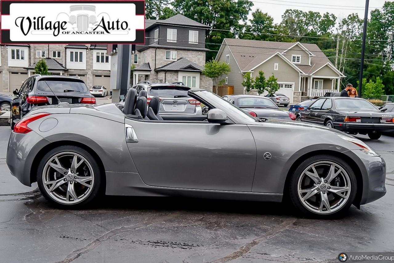 2010 Nissan 370Z 2dr Roadster Manual Touring