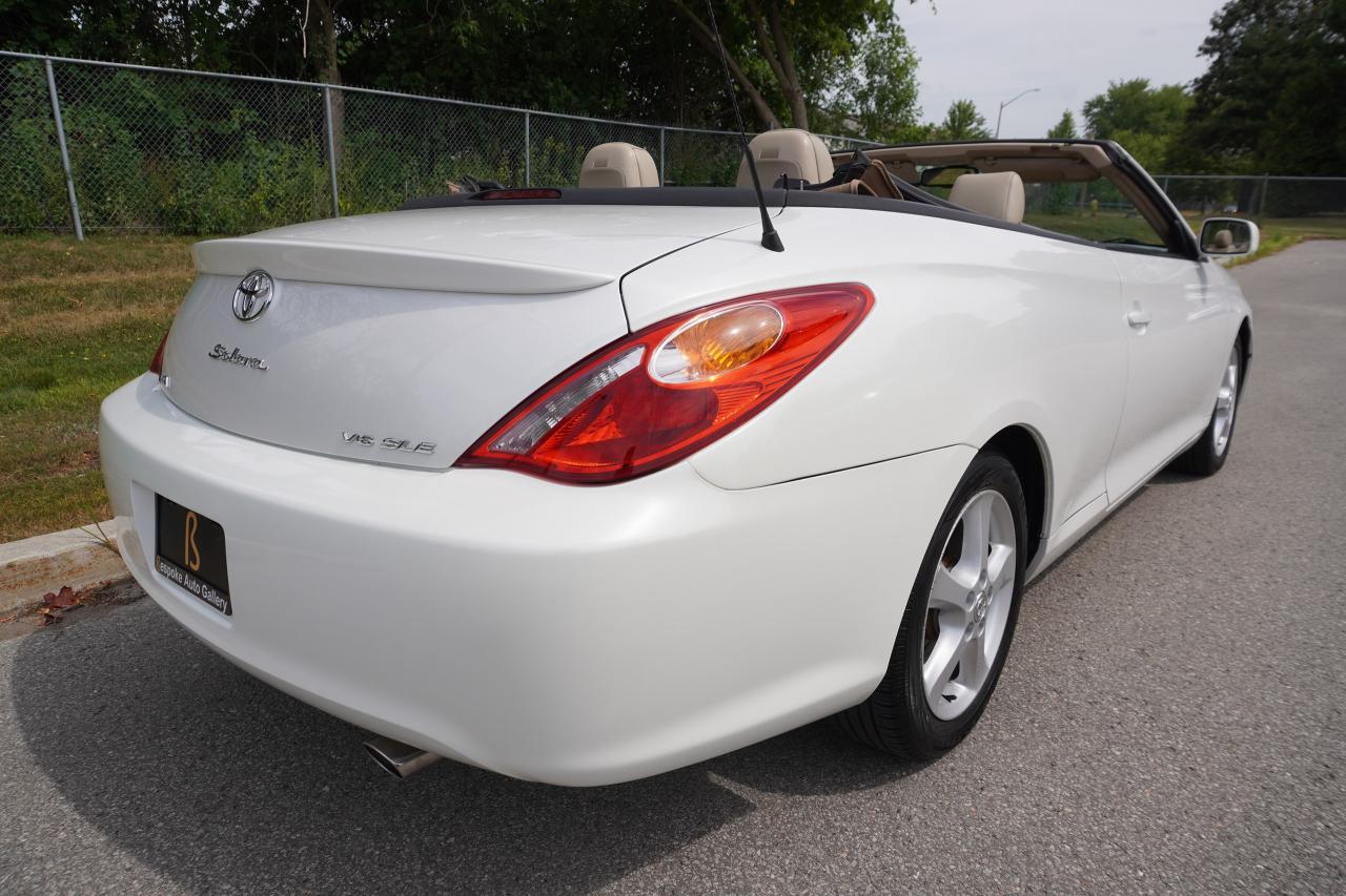 2006 Toyota Camry Solara SLE V6 CONVERTIBLE / STUNNING COMBO /WELL SERVICED Photo4