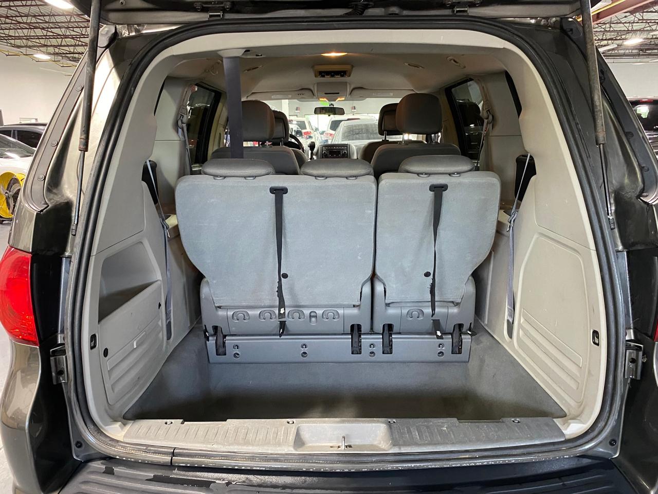 2010 Volkswagen Routan Comfortline - Photo #14
