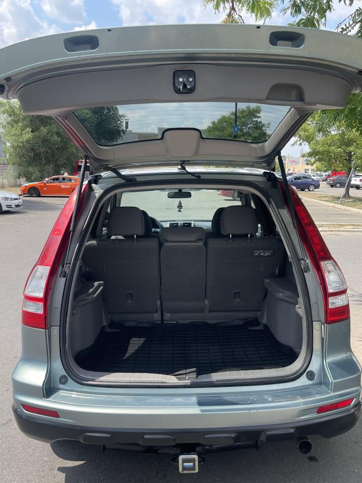 2010 Honda CR-V LX      4WD - Photo #9