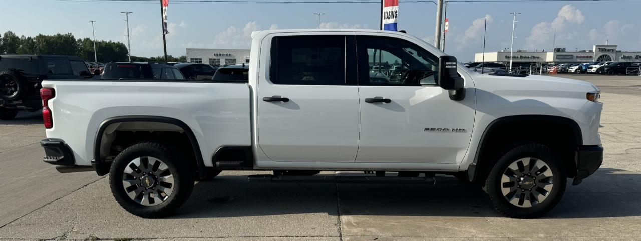 2024 Chevrolet Silverado 2500 Custom Photo