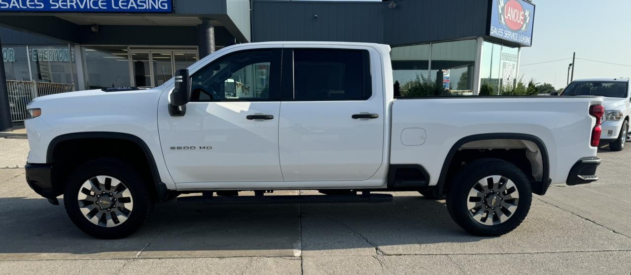 2024 Chevrolet Silverado 2500 Custom Photo