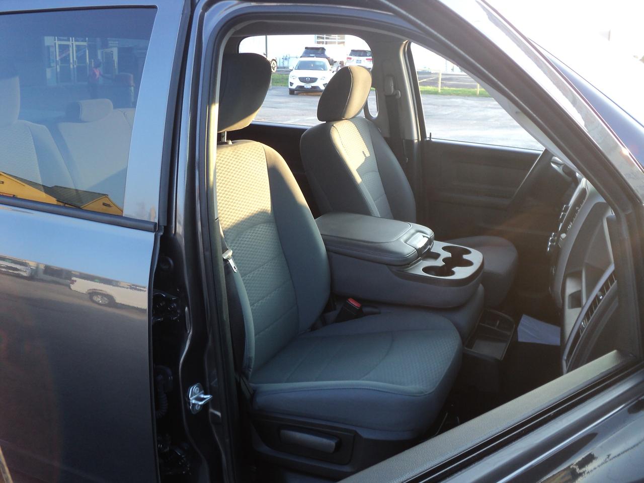 2017 RAM 1500 ST CREW CAB 4WD 5.7L8cyl Hemi 6'4"Box BackUpCam - Photo #10
