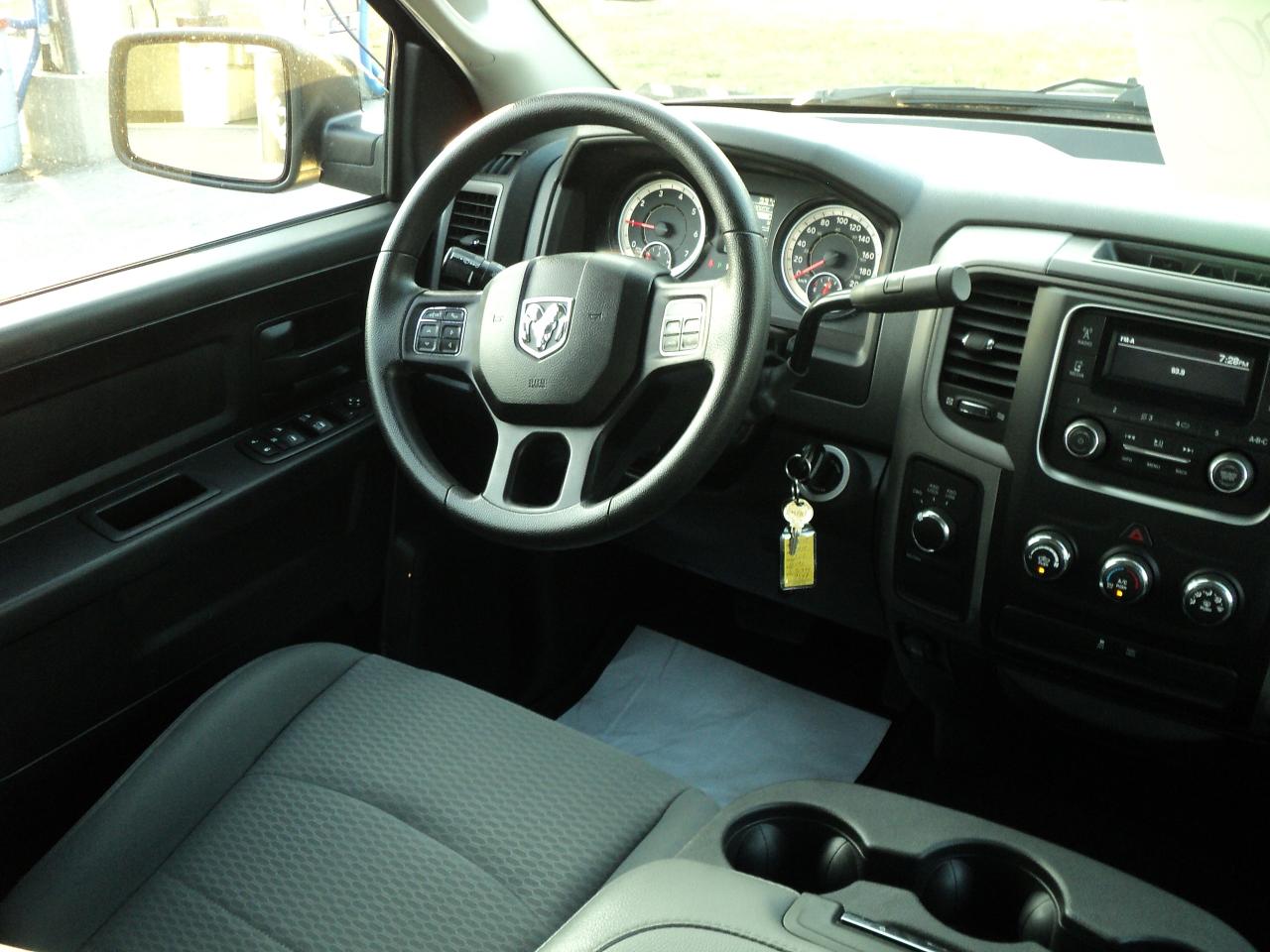 2017 RAM 1500 ST CREW CAB 4WD 5.7L8cyl Hemi 6'4"Box BackUpCam - Photo #13