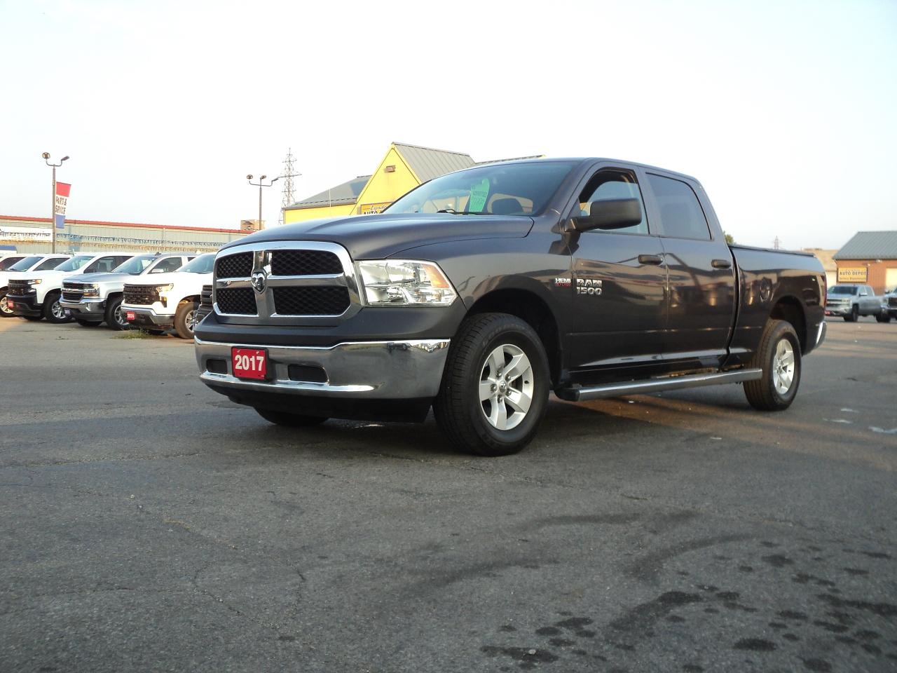 Used 2017 RAM 1500 ST CREW CAB 4WD 5.7L8cyl Hemi 6'4