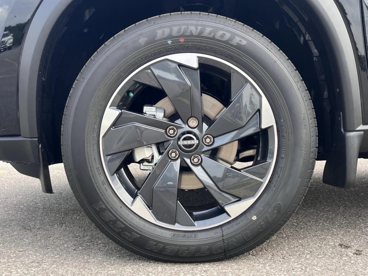 2026 Nissan Rogue AWD SV Moonroof Photo