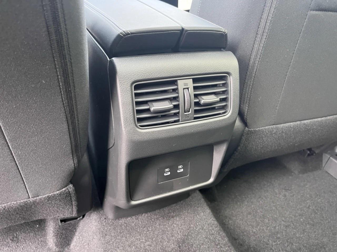 2026 Nissan Rogue AWD SV Moonroof Photo