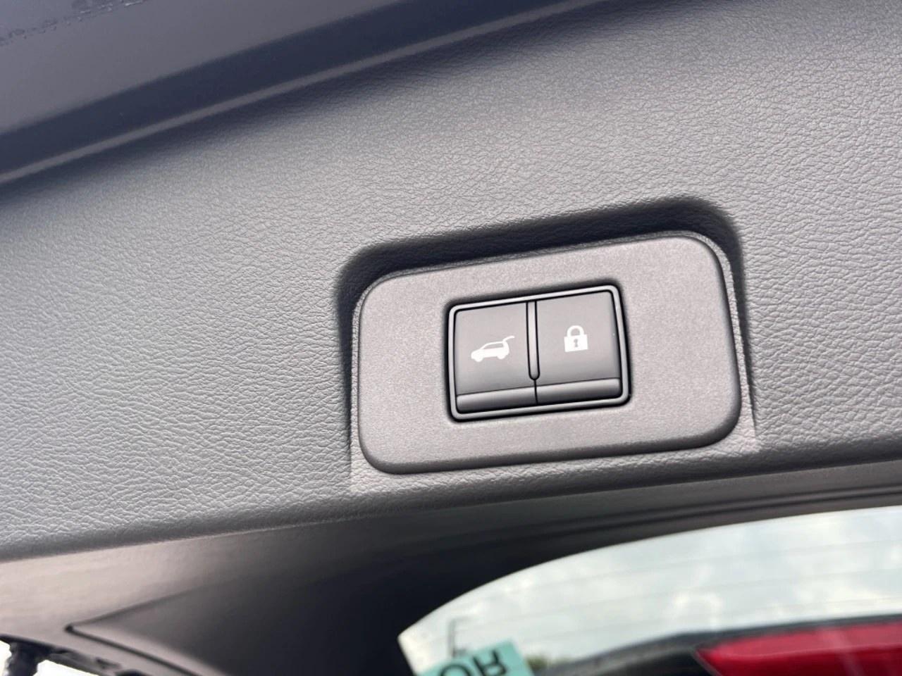 2026 Nissan Rogue AWD SV Moonroof Photo