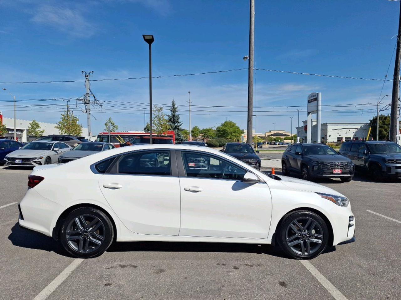 2021 Kia Forte Sedan EX Premium IVT Photo