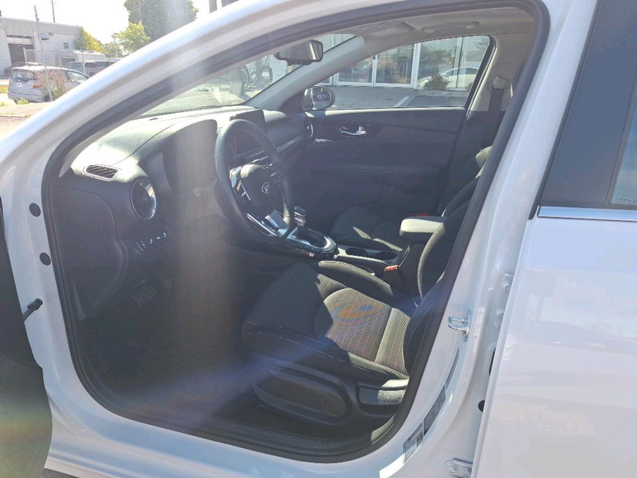 2021 Kia Forte Sedan EX Premium IVT Photo