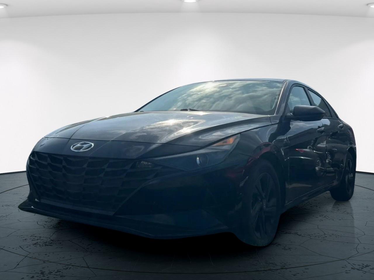 2023 Hyundai Elantra SEL Photo