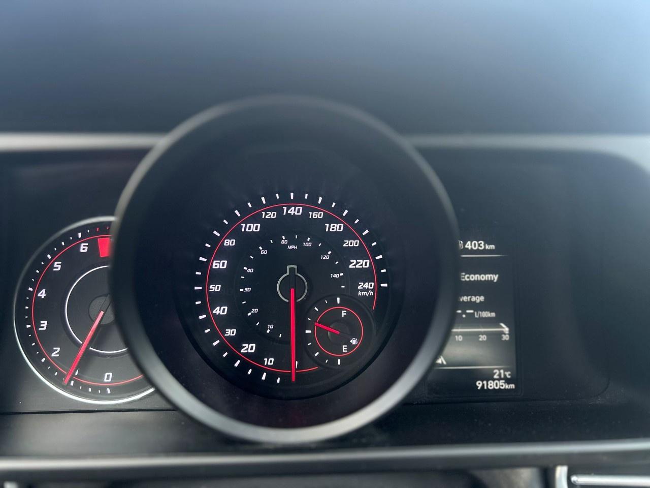2023 Hyundai Elantra SEL Photo