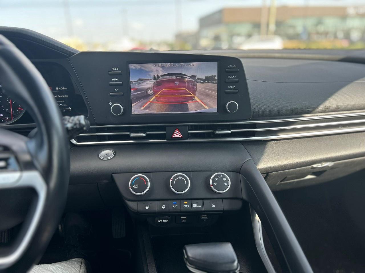 2023 Hyundai Elantra SEL Photo