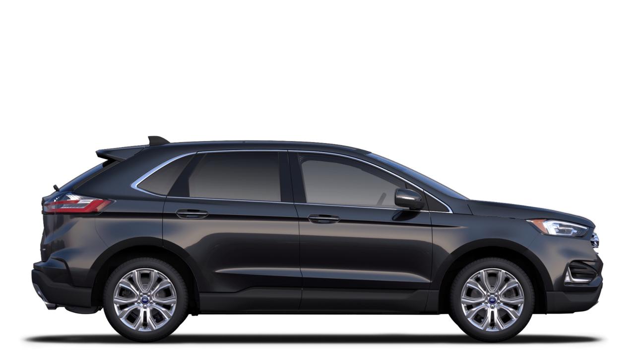 2023 Ford Edge Titanium AWD Photo5