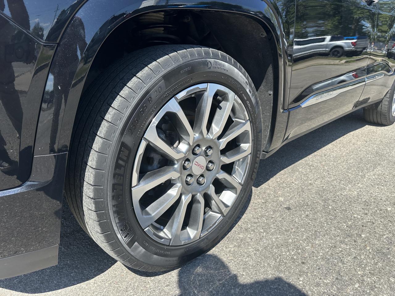 2023 GMC Acadia |Denali|6.2L|ULTIMATE|AWD| Photo