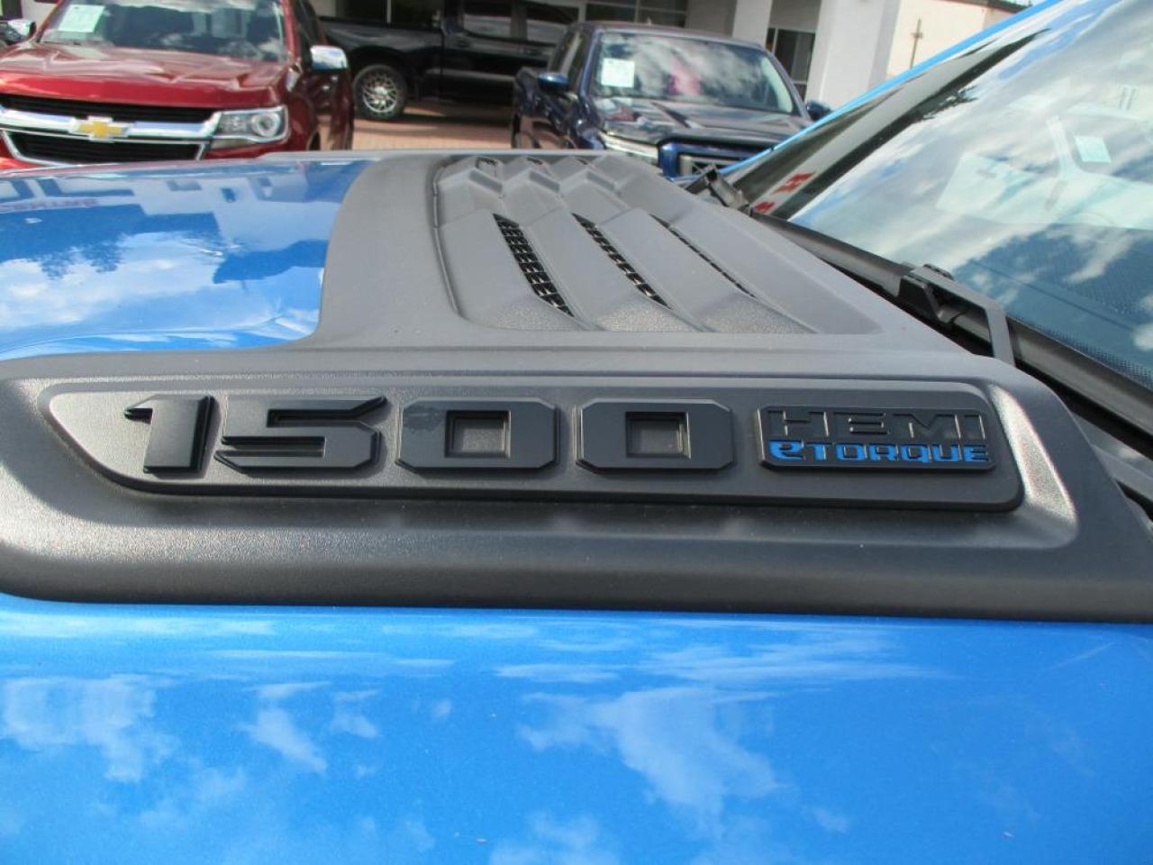2022 RAM 1500 SPORT GT ETORQUE 4X4 Photo8