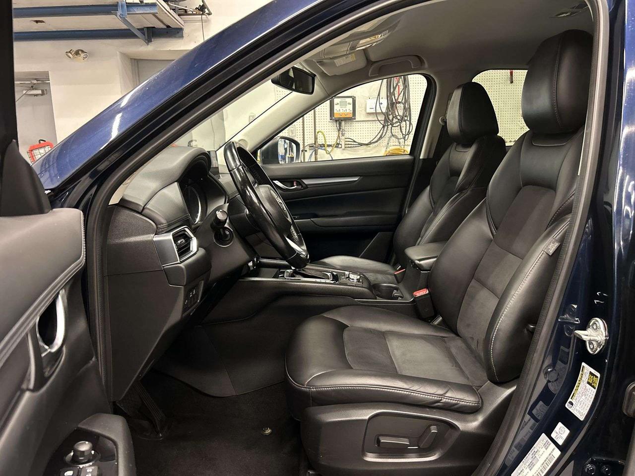 2019 Mazda CX-5 GS AWD | HTD LEATHER | CARPLAY | 17IN ALLOYS | A/C Photo