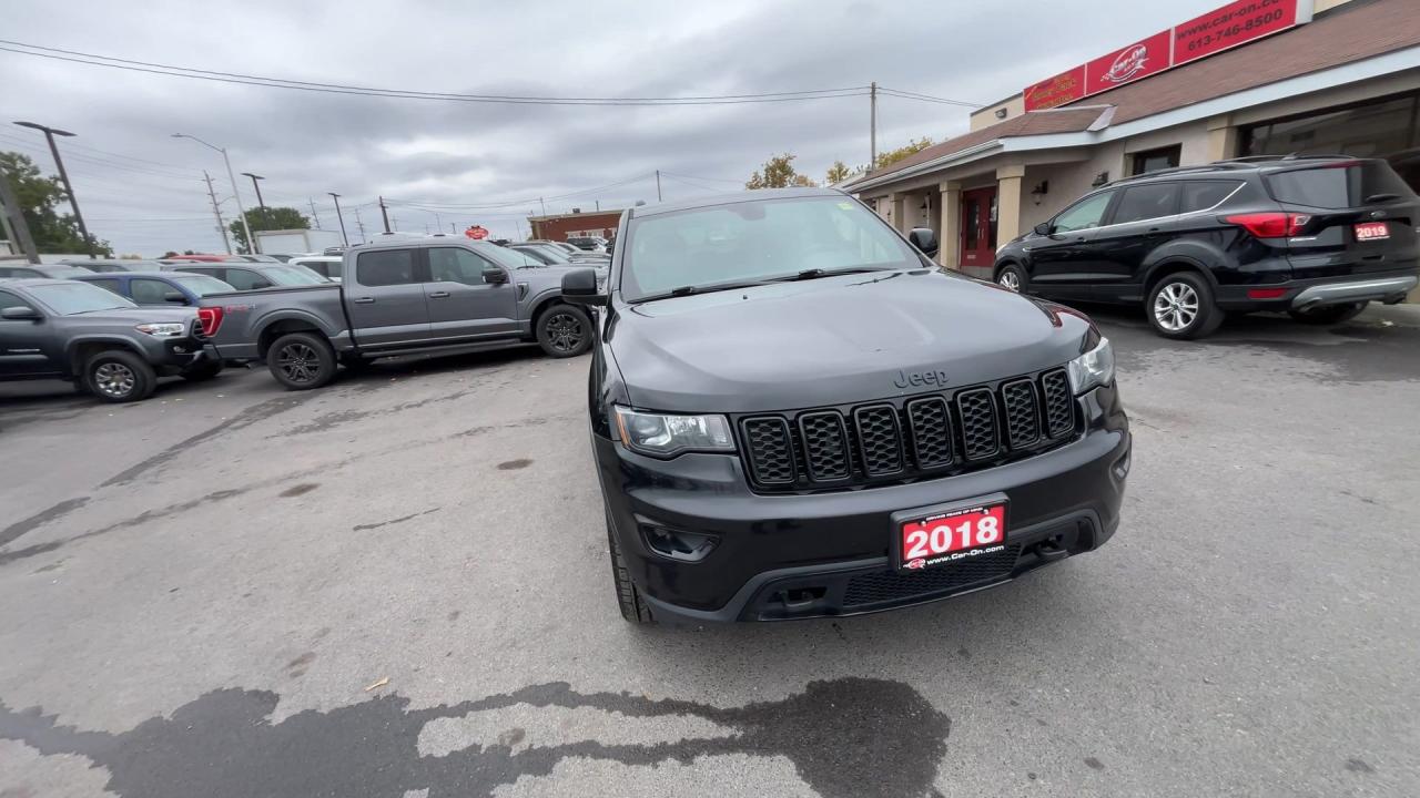 2018 Jeep Grand Cherokee UPLAND | 4X4 | SUNROOF | HTD SEATS | REMOTE START Photo2