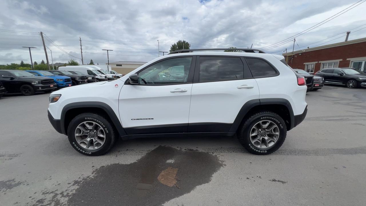 2022 Jeep Cherokee TRAILHAWK 4X4| HTD LEATHER| V6|REMOTE START|ALLOYS Photo