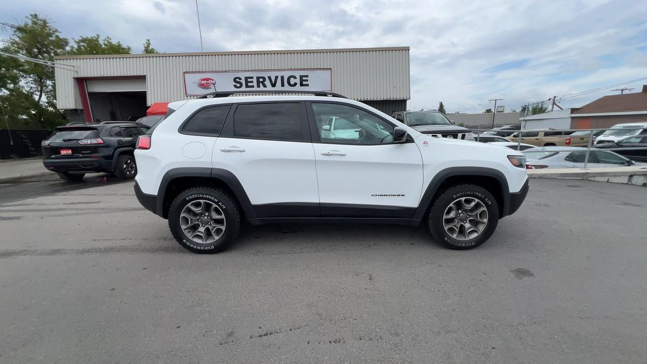 2022 Jeep Cherokee TRAILHAWK 4X4| HTD LEATHER| V6|REMOTE START|ALLOYS Photo