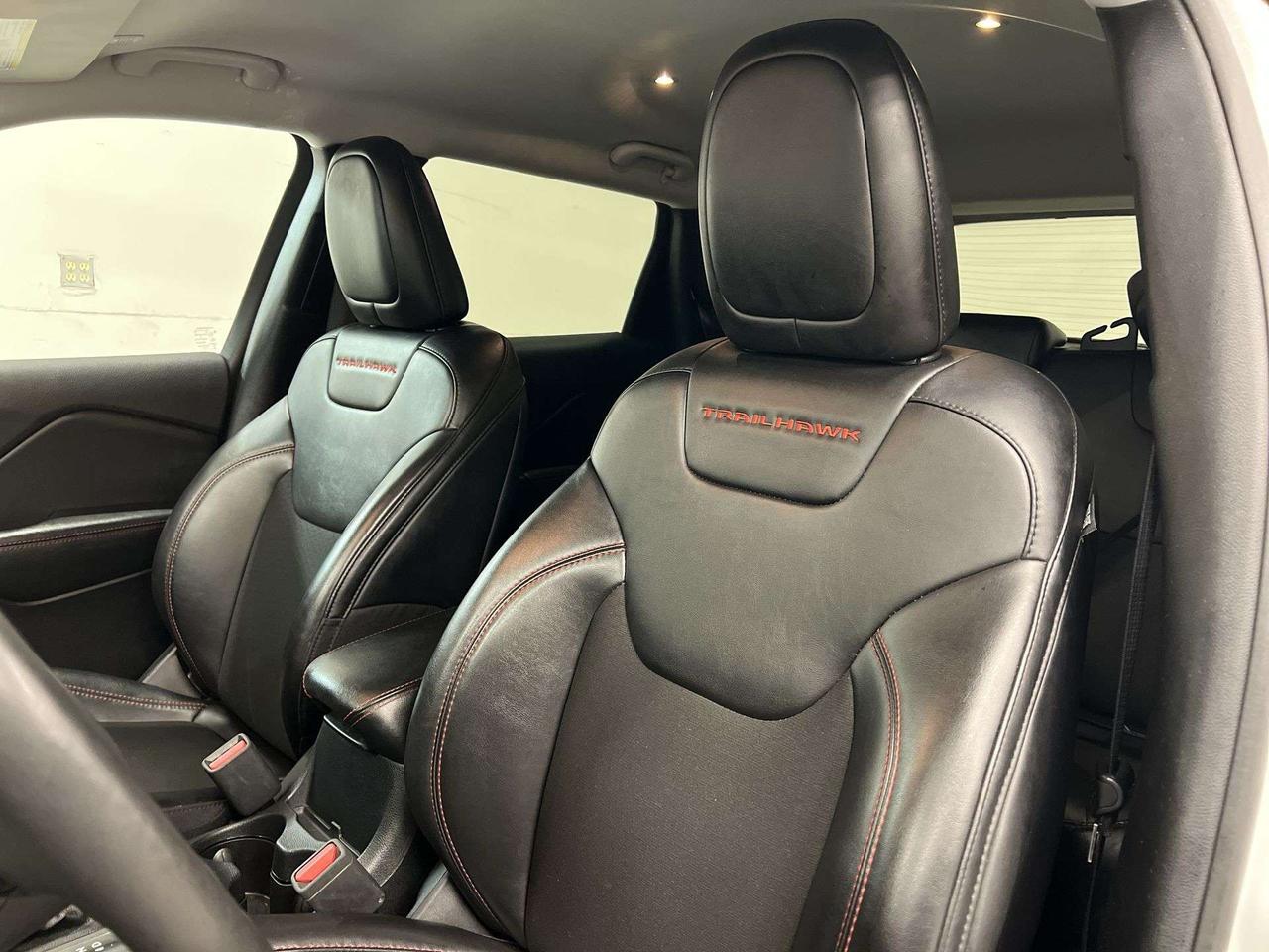 2022 Jeep Cherokee TRAILHAWK 4X4| HTD LEATHER| V6|REMOTE START|ALLOYS Photo