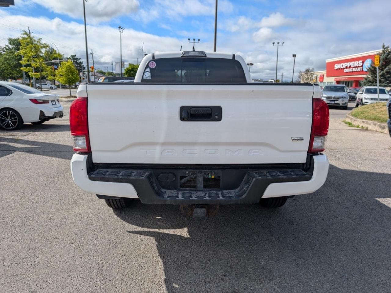 2017 Toyota Tacoma TRD Sport  **20 SERVICE RECORDS** Photo3