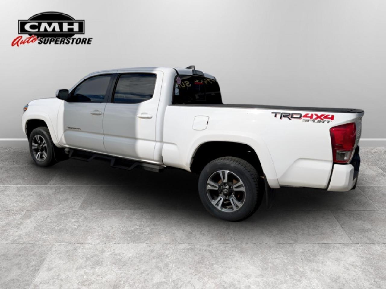 2017 Toyota Tacoma TRD Sport  **20 SERVICE RECORDS** Photo2