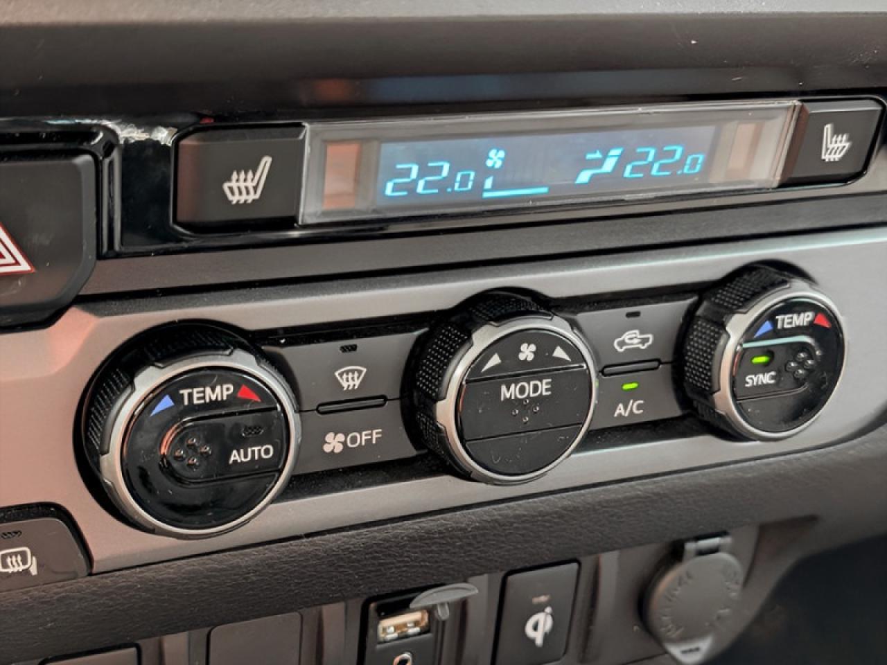 2017 Toyota Tacoma TRD Sport  **20 SERVICE RECORDS** Photo