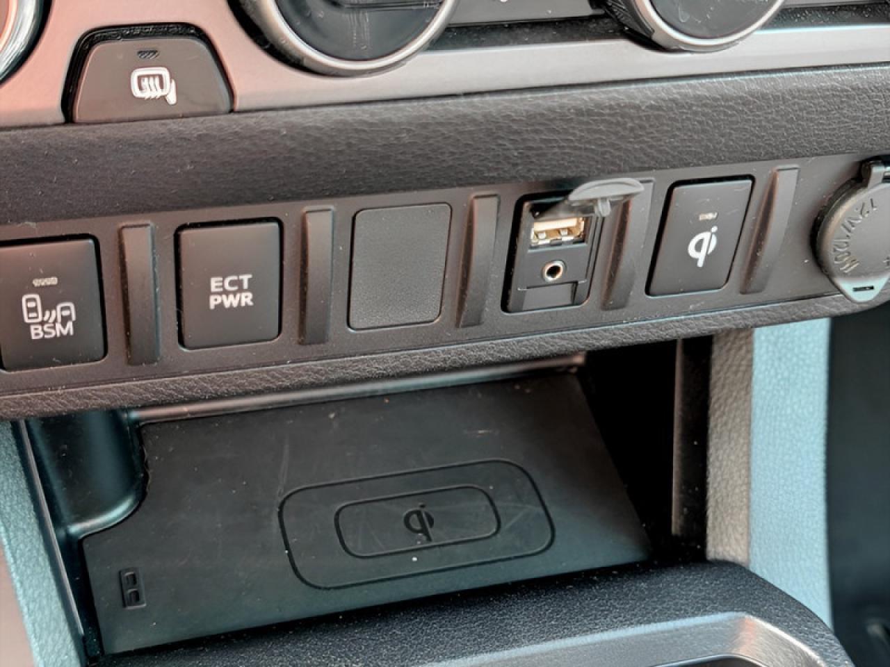 2017 Toyota Tacoma TRD Sport  **20 SERVICE RECORDS** Photo