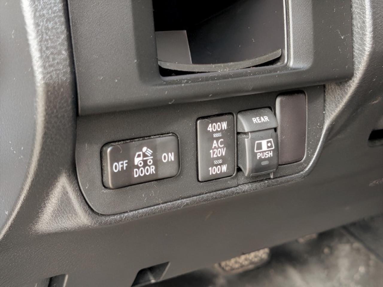 2017 Toyota Tacoma TRD Sport  **20 SERVICE RECORDS** Photo