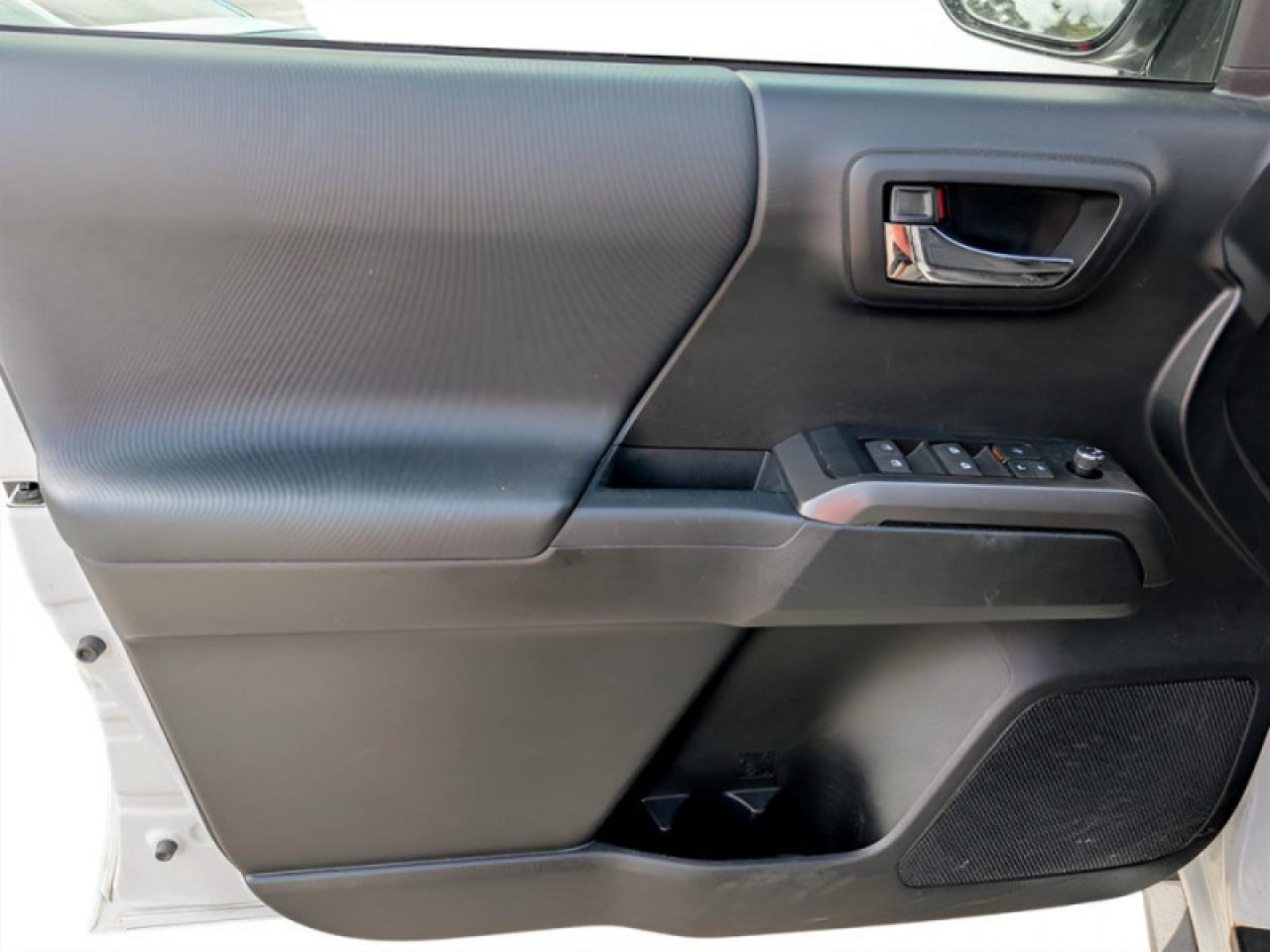 2017 Toyota Tacoma TRD Sport  **20 SERVICE RECORDS** Photo