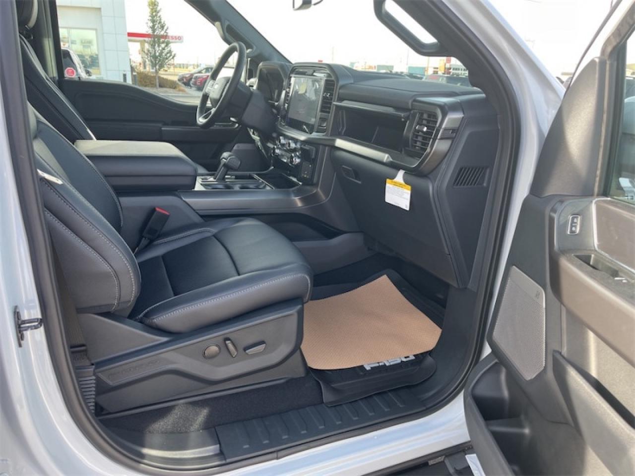 2025 Ford F-150 Lariat  - Tow Package Photo5